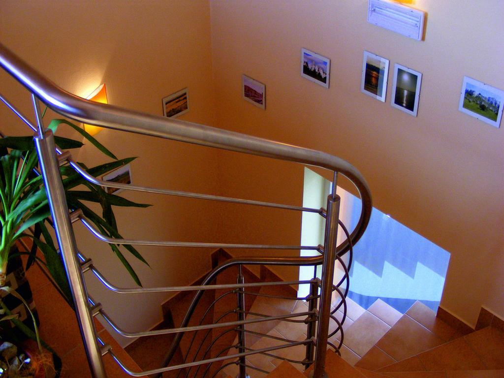 Penzion U Mikulincu Mikulov Bagian luar foto