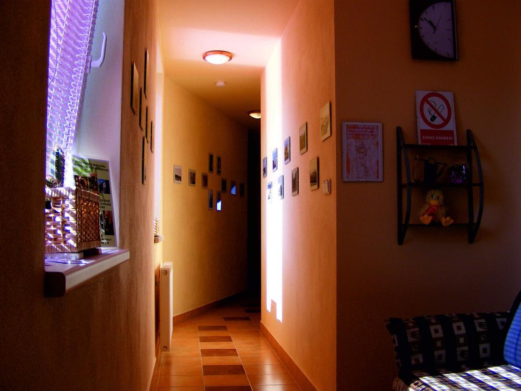 Penzion U Mikulincu Mikulov Bagian luar foto